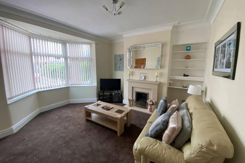Sited In Lytham, Not Moss Side, Meadow Hse, Entire Hse, Sleeps 6 Leilighet Moss Side  Eksteriør bilde