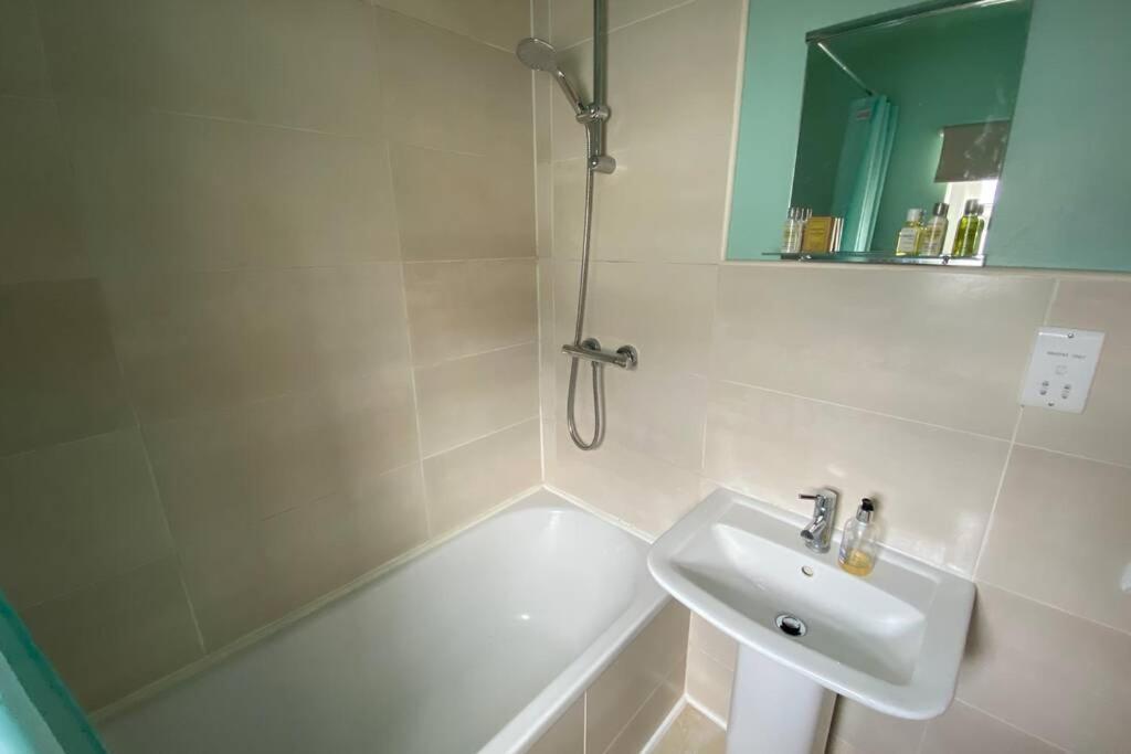 Sited In Lytham, Not Moss Side, Meadow Hse, Entire Hse, Sleeps 6 Leilighet Moss Side  Eksteriør bilde